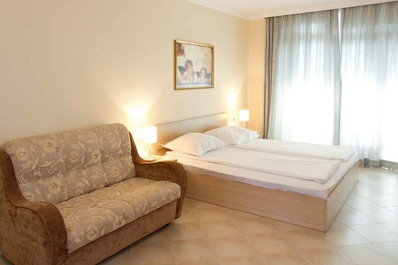 Aparthotel Marina Villas
