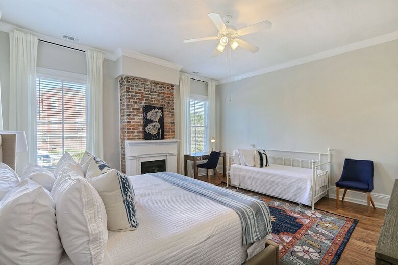 Apartamentos Gallery Stays - Parkside Manor