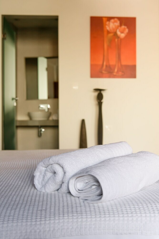 Apartamentos Vranas Ambiance Hotel