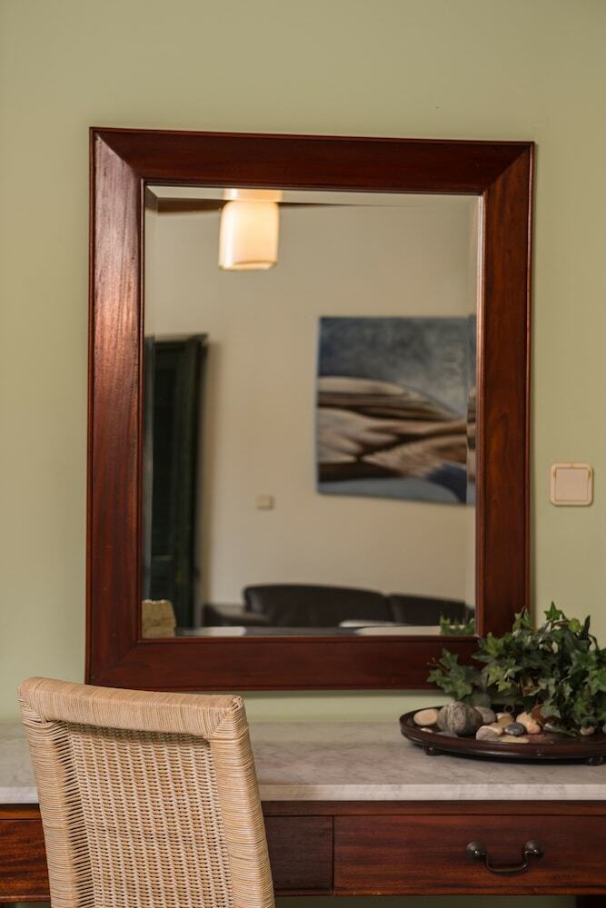 Apartamentos Vranas Ambiance Hotel