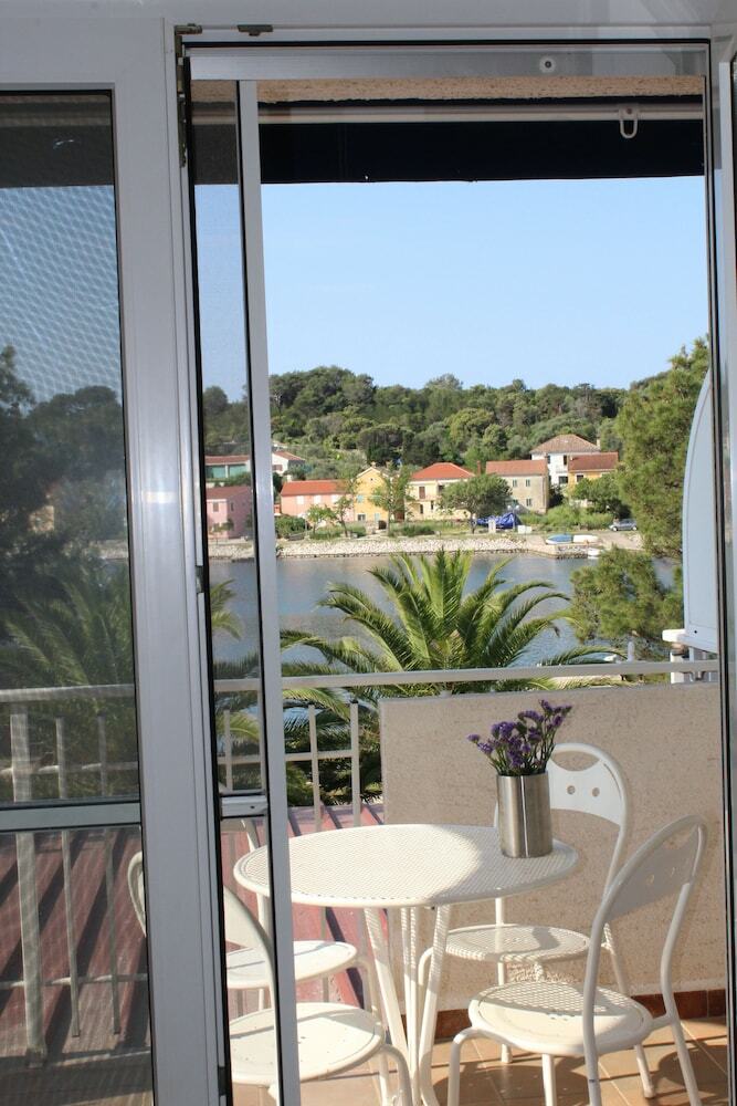 Gorgonia Apartments