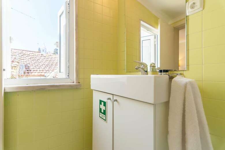 'white House' Apartment- Alfama