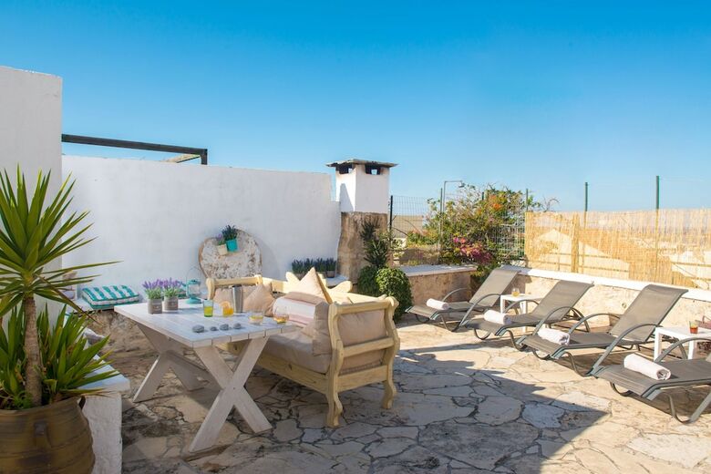 Koutouloufari House By Checkin