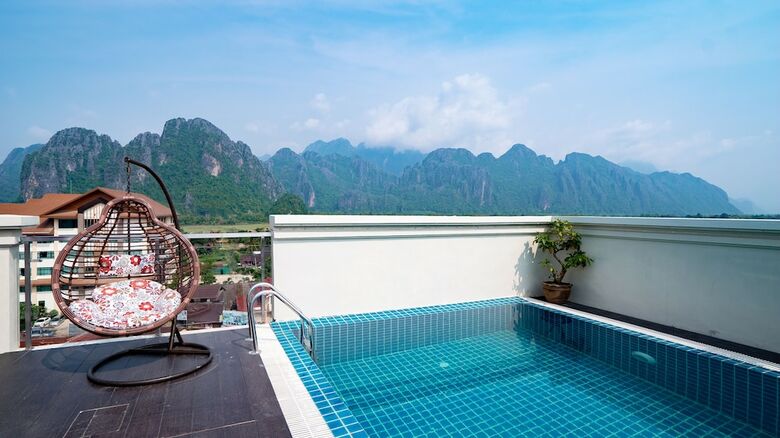 Pm Hotel