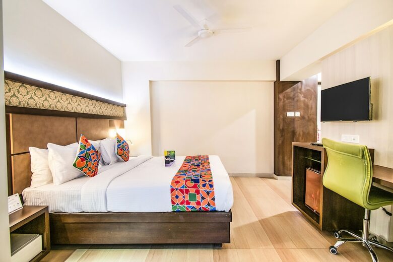 Fabhotel Vatika Mumbai-nasik Highway