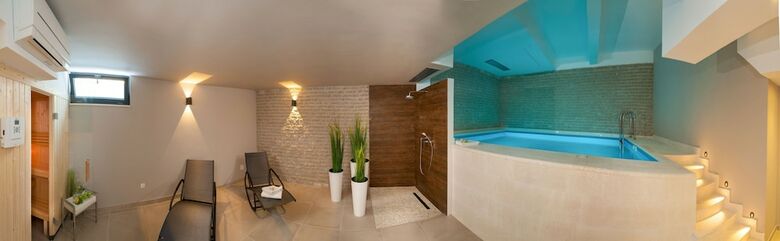 Villa More