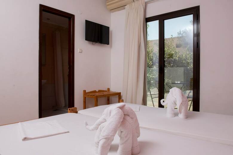 Paradise Matala Hotel