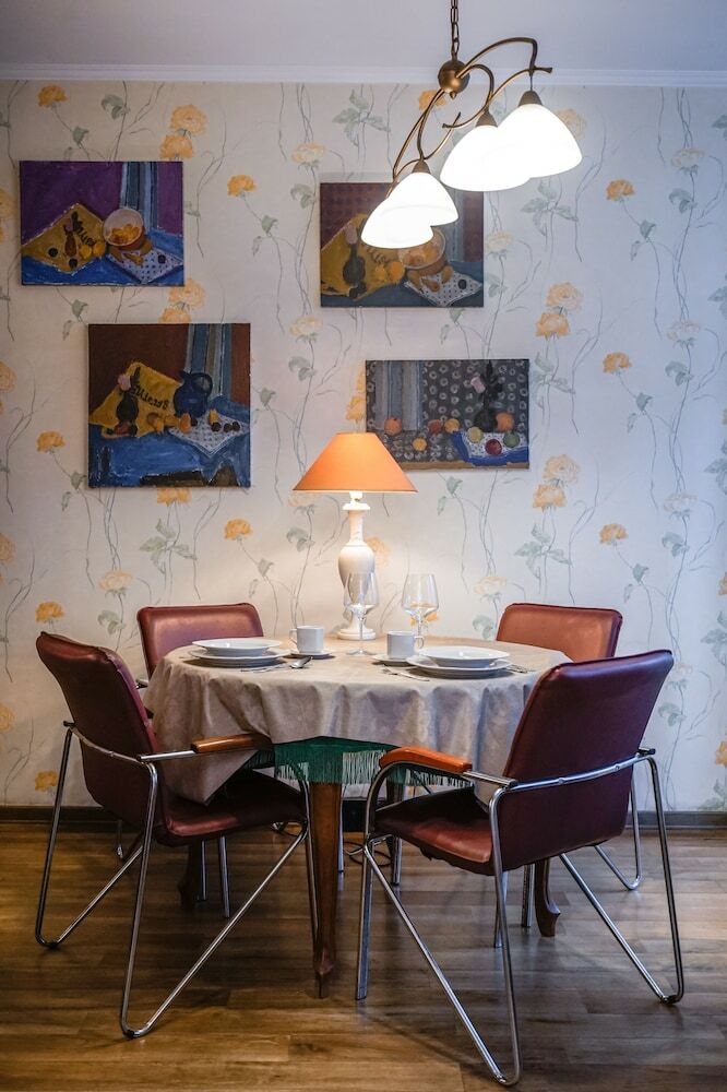 Prime Host Apartments On Smolenskaya