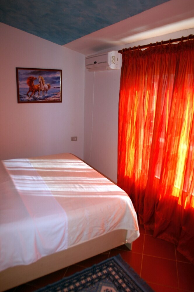 Aparthotel Globus Apartments
