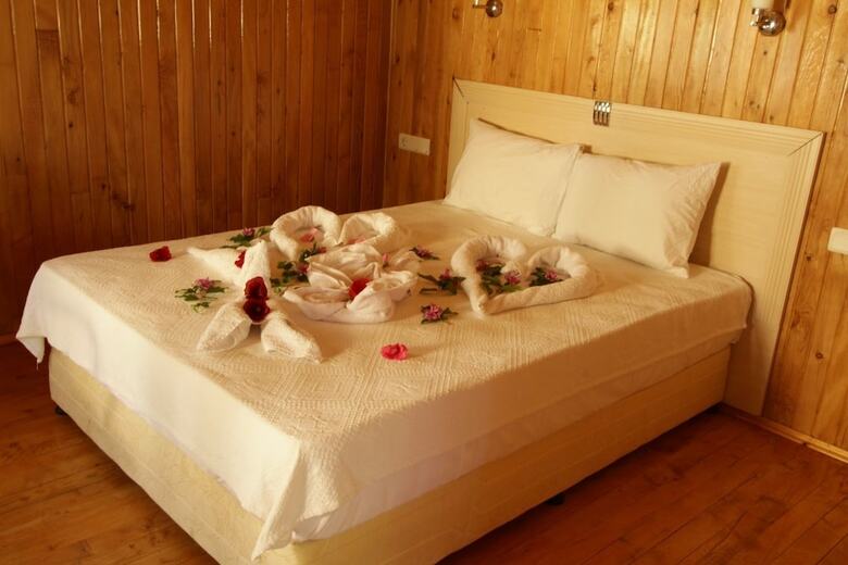 Gunes Hotel & Apartments