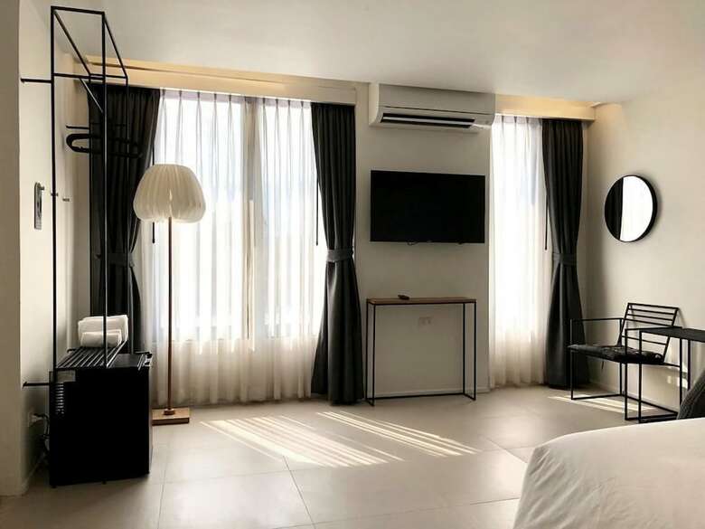 Hotel Por Santitham