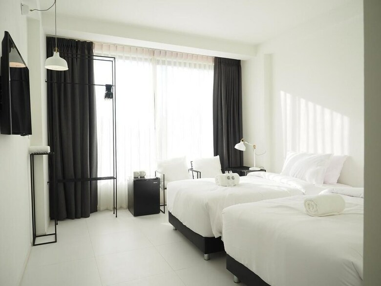 Hotel Por Santitham