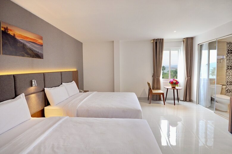 For You Hotel