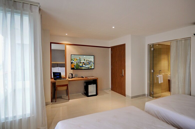 For You Hotel