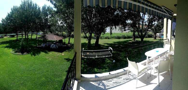 Aparthotel Chrissi Ammoudia