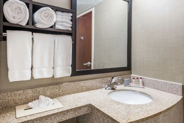 Hotel Wingate By Wyndham Springfield
