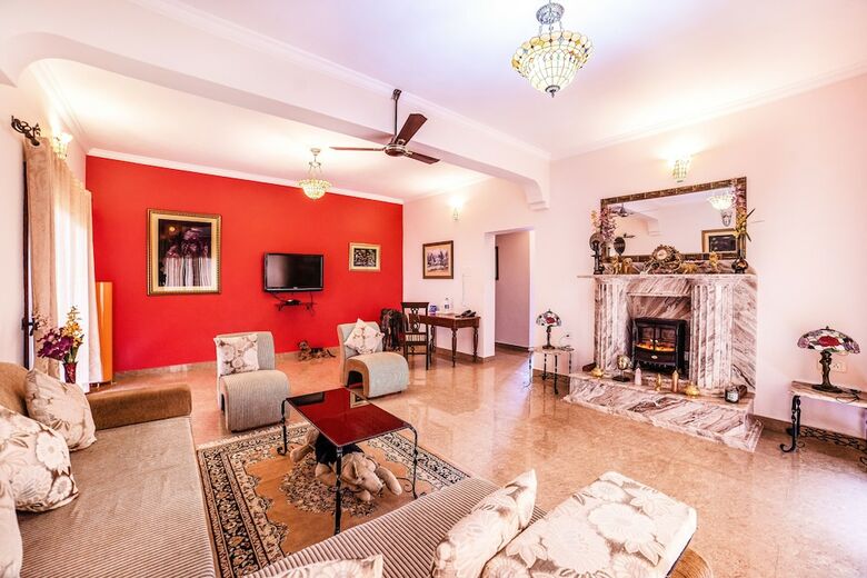Fabhotel Maitri Sweet Living