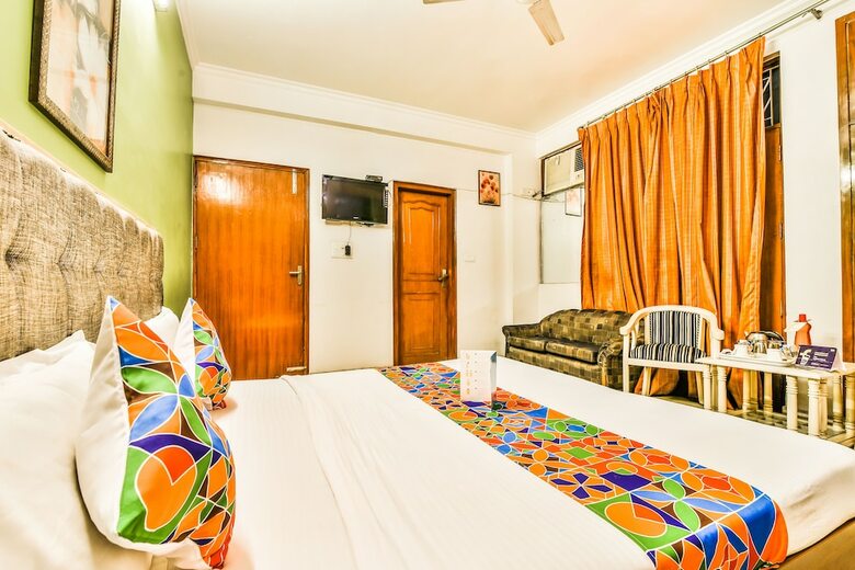 Hotel Fabexpress Silver Leaf