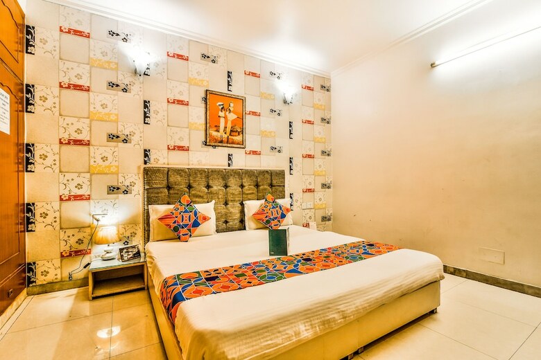 Hotel Fabexpress Silver Leaf