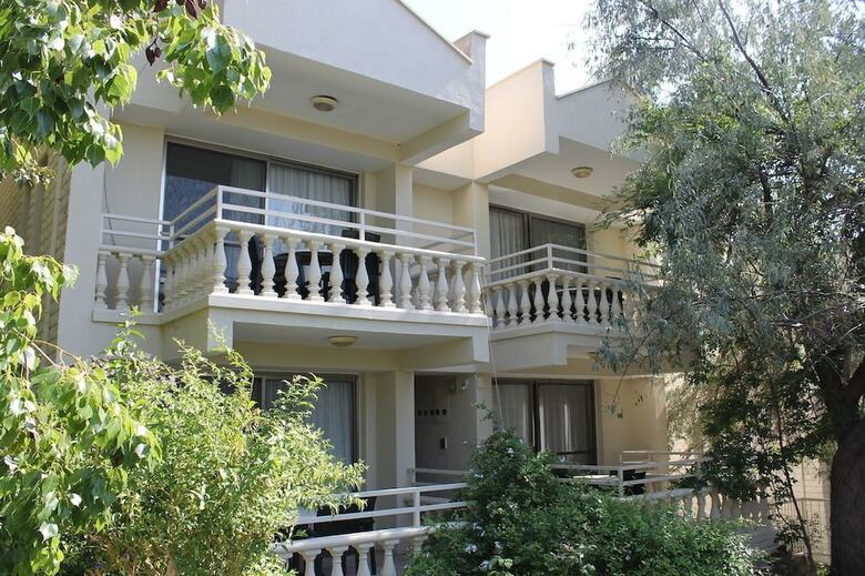 Babylon Gardens Apart Hotel