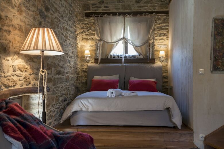 Hotel Paradosiako Saratsi