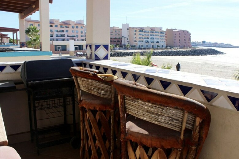 Las Gaviotas 2br 402 By Casago