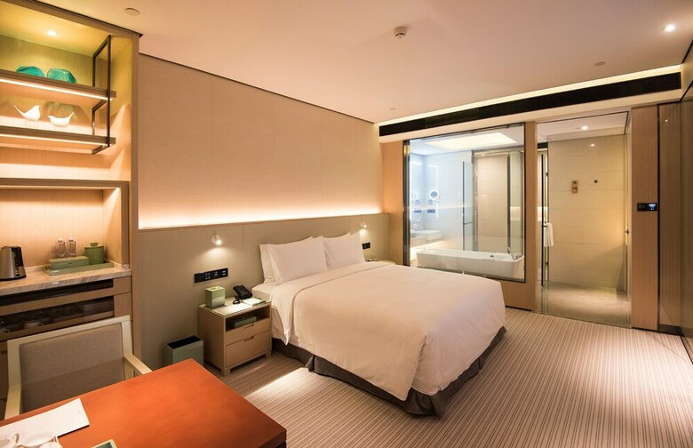 Foshan Virtuous World Hotel