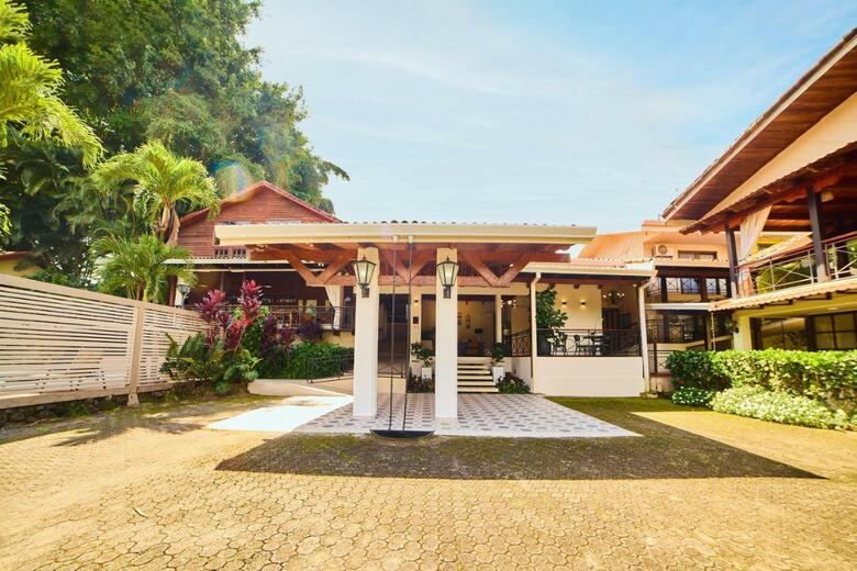 El Rodeo Estancia Boutique Hotel & Steakhouse