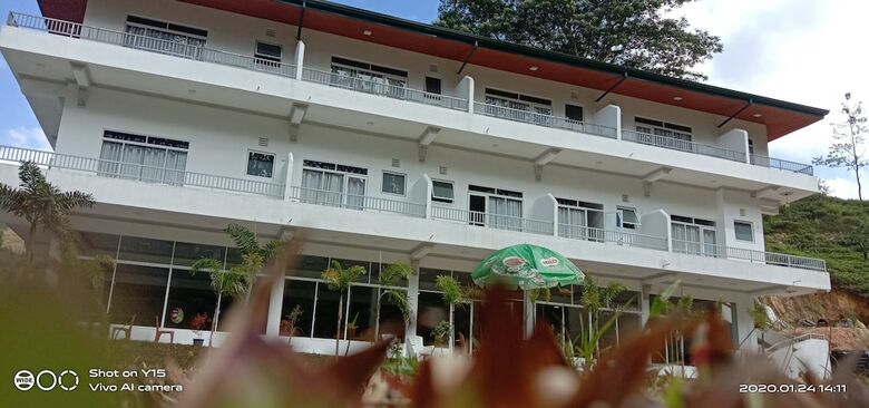 Hotel Trinitons Tea View Lake Resort