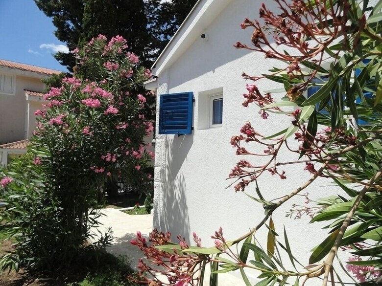 Villa Petrovac Holiday House With Pool