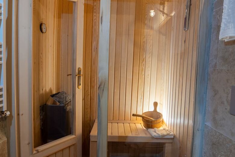 Hotel Grand Elite Cave Suites