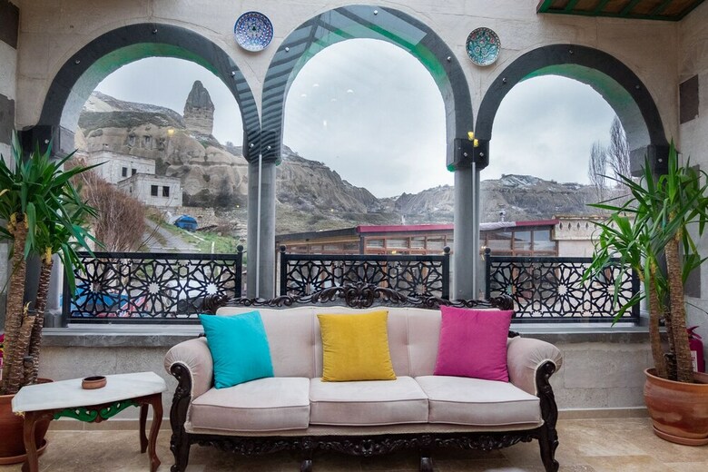 Hotel Grand Elite Cave Suites