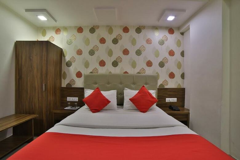 Hotel Sunstar Inn