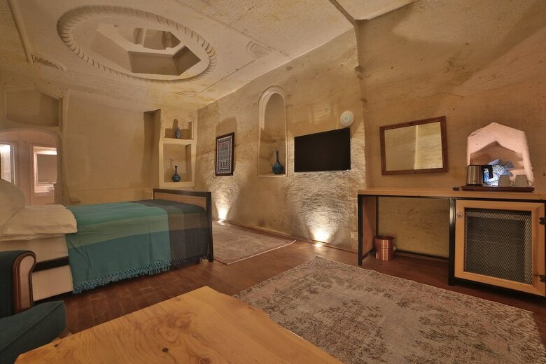 Hotel Taru Cave Suites