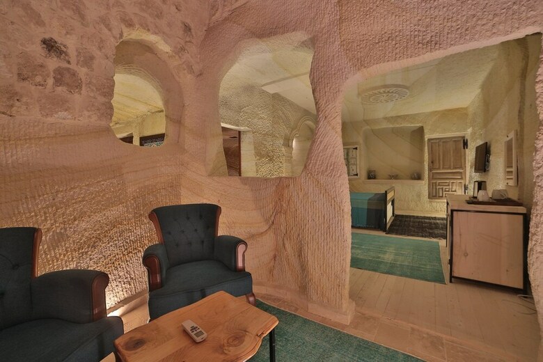 Hotel Taru Cave Suites