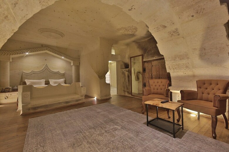 Hotel Taru Cave Suites