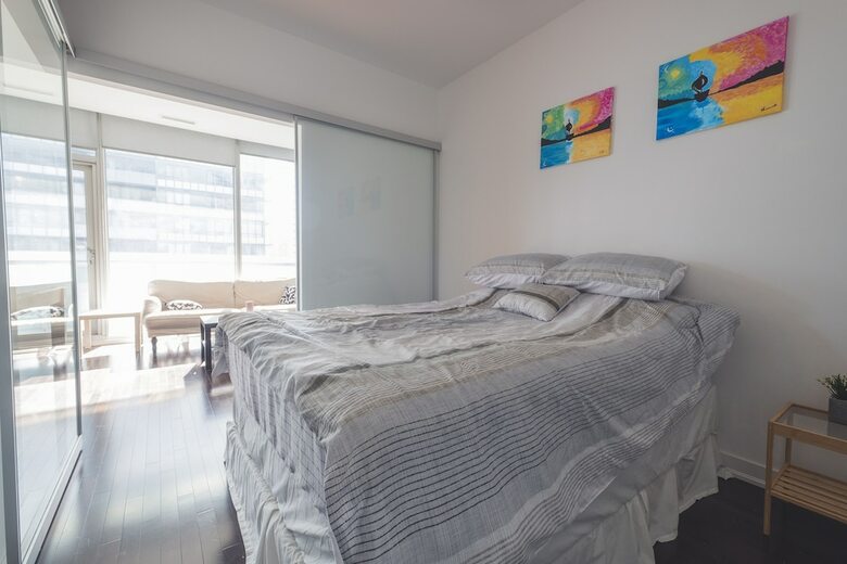 Stunning Suites - Modern Downtown Condo