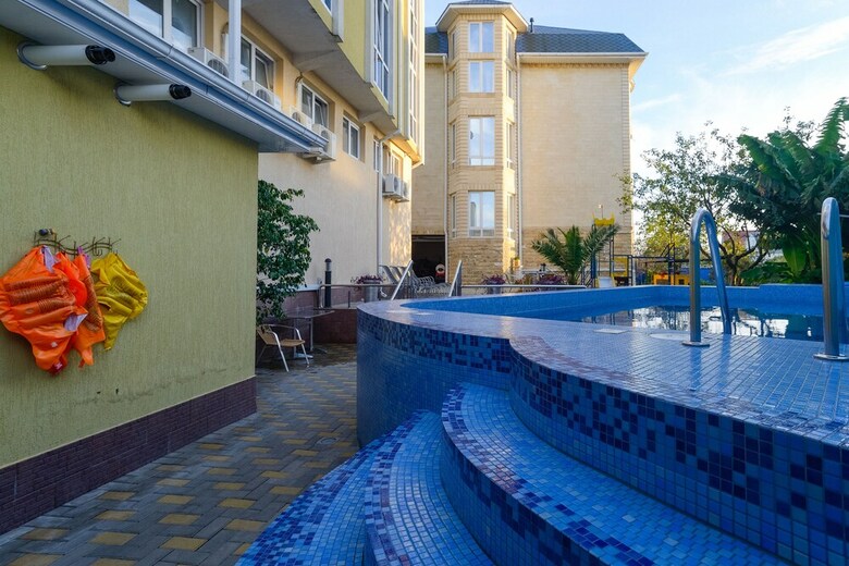 Ederan Hotel