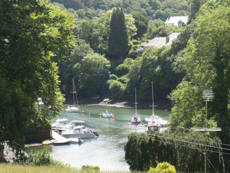 River View Cottage With Garden