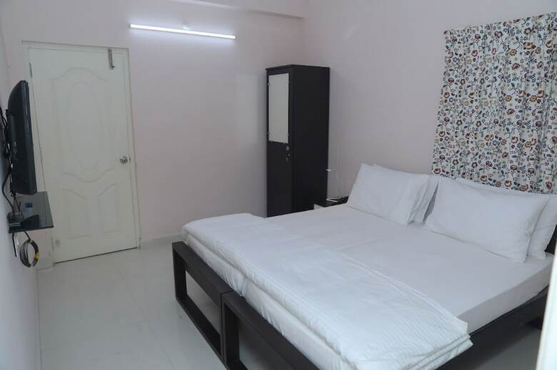 Hotel Brundavan Suites