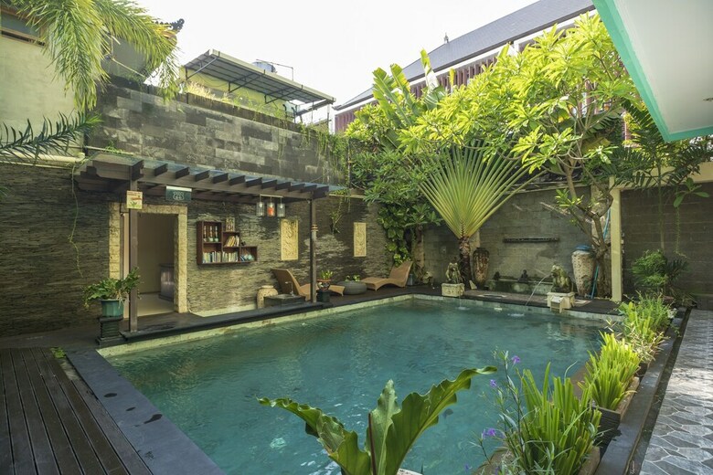 Posada Oyo 523 Dedy Beach Inn