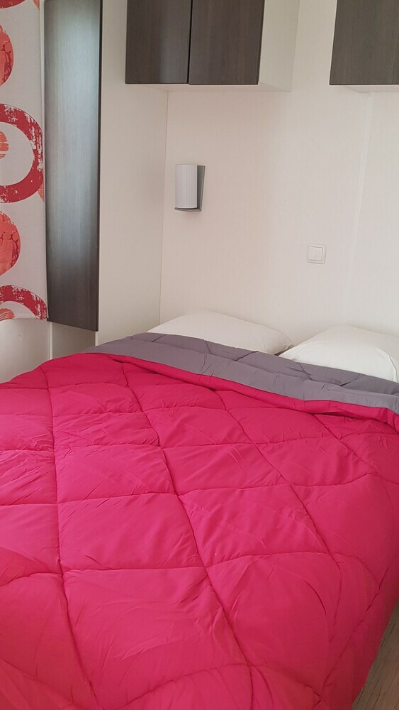 Camping "les Calqui�res" - Location de Mobile-homes