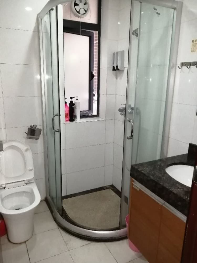 Yiqianshu City Apartment