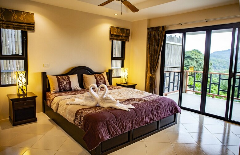 Villa Baan Chom View Kamala