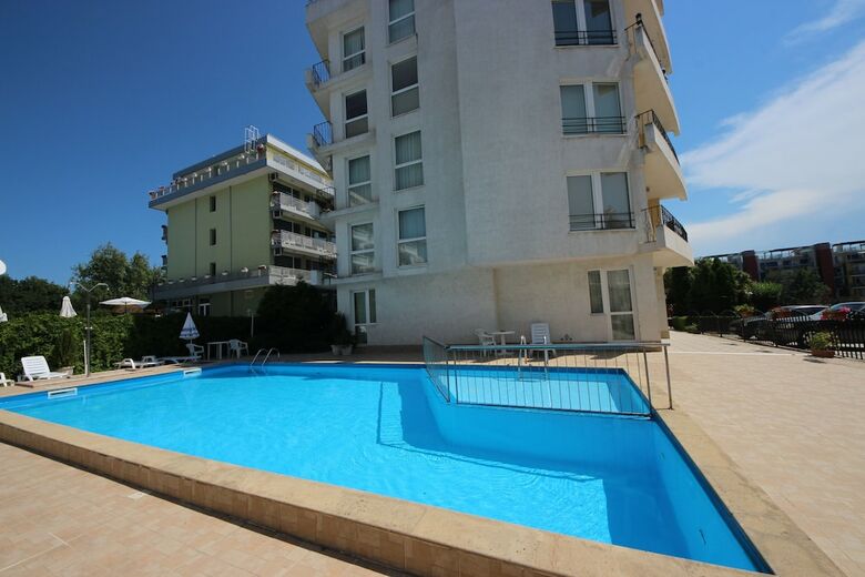 Menada Apartments In Azzuro Hotel