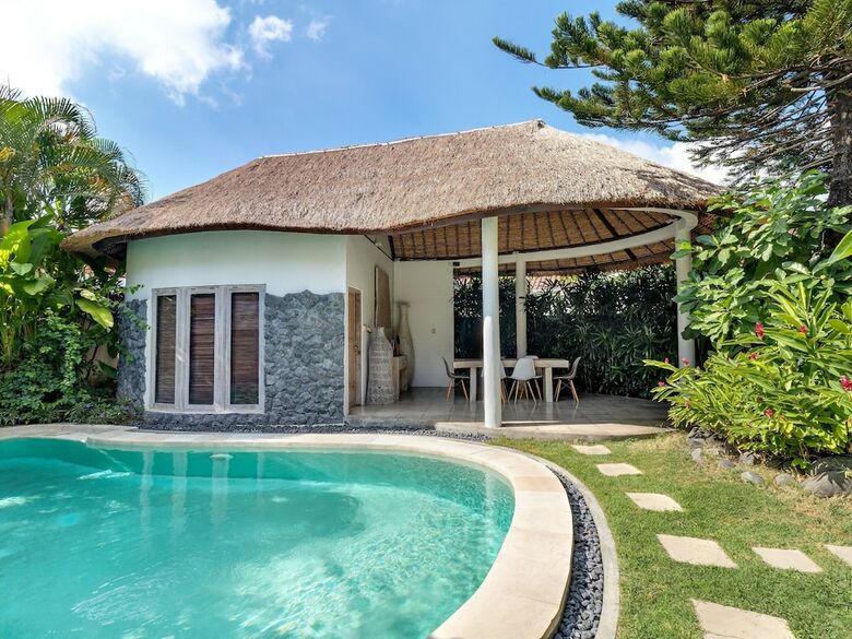 Villa Ago