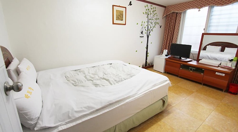 Hostal The Red House - Hostel