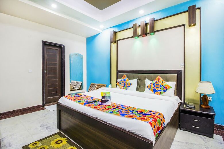 Hotel Fabexpress Queen Palace
