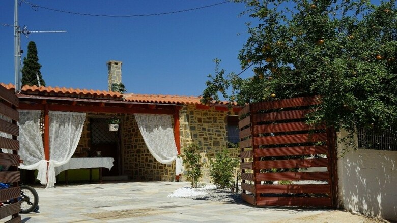 Stavies Traditional Stone House