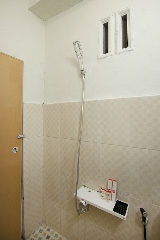 Hostal Oyo 559 3 Berastagi